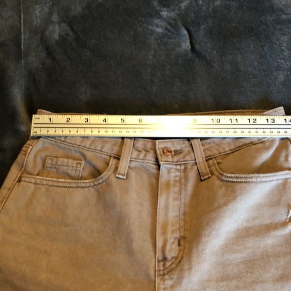 Women’s size 0 wild fable highest rise Bermuda brown jean distressed shorts - Picture 10 of 11